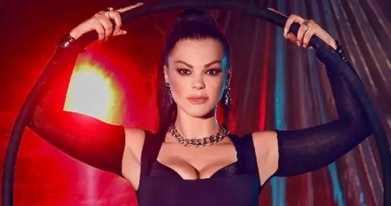 Ünlü şarkıcı Nez’den estetik açıklaması: ‘İlerde estetik yaptırabilirim’