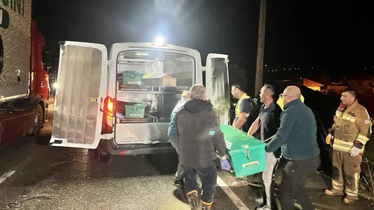 Manisa'da feci kaza: 2 kişi hayatını kaybetti, 4 kişi yaralandı