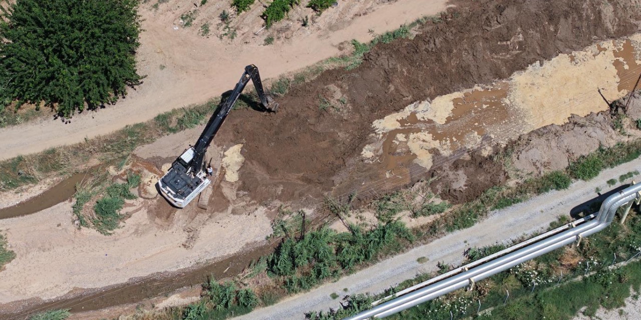 Manisa Zeytinçayı Deresi’nde temizlik çalışması tamamlandı