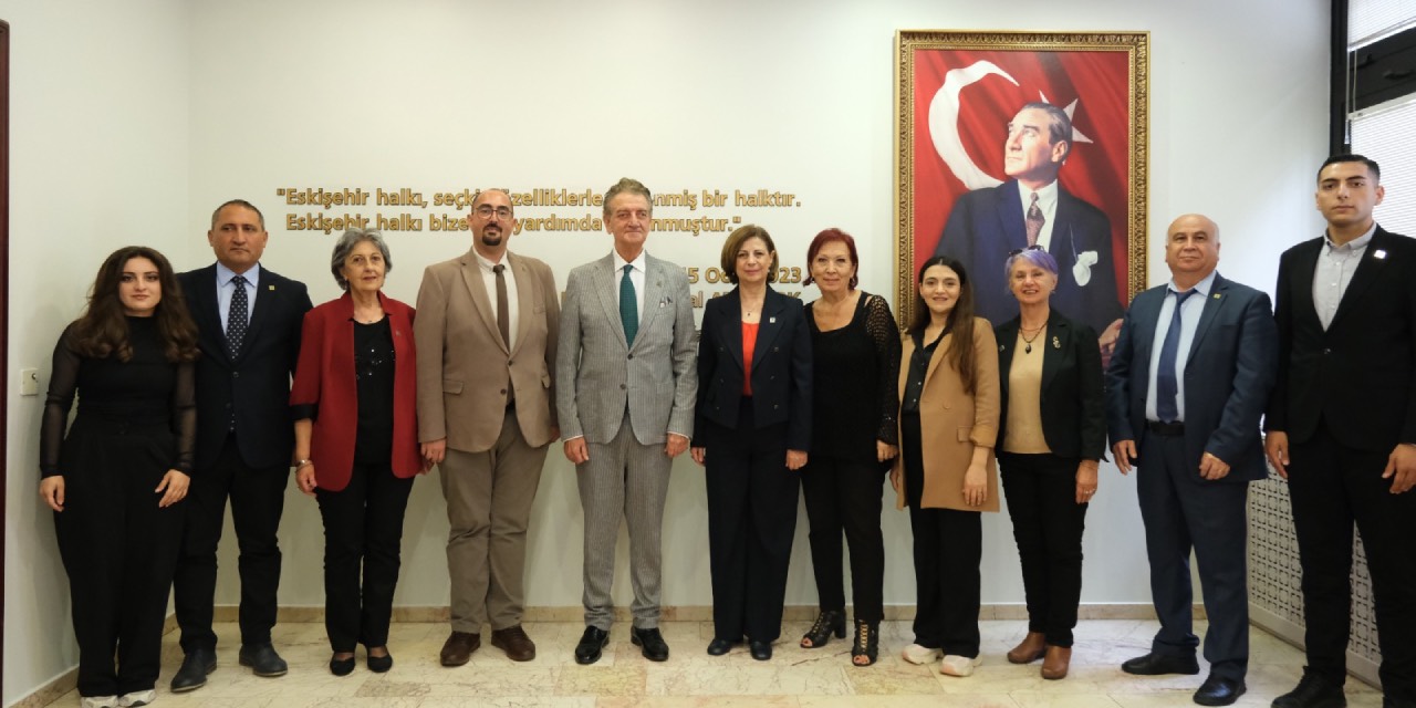 Atatürkçü Düşünce Derneği'nden Eskişehir Büyükşehir Başkanı'na ziyaret