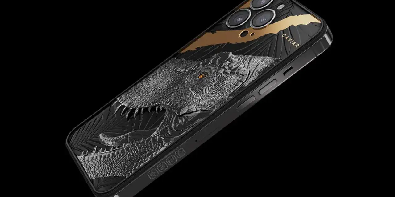 Cebinizde 68 milyon yıllık tarih: Gerçek T-Rex fosilli iPhone aksesuarı tanıtıldı