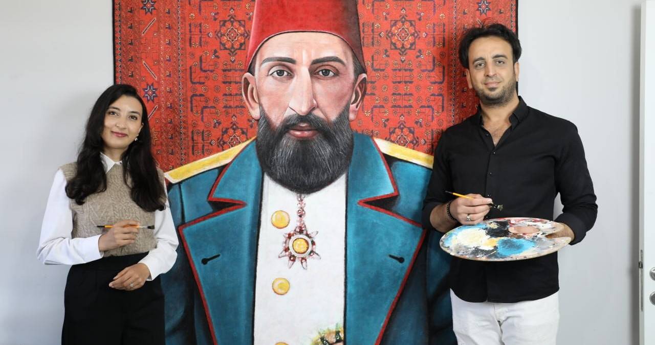 Mühendis çift kafa kafaya verdi, halıdan sanat eseri üretti: ‘Herkes hayalinin peşinden koşmalı’