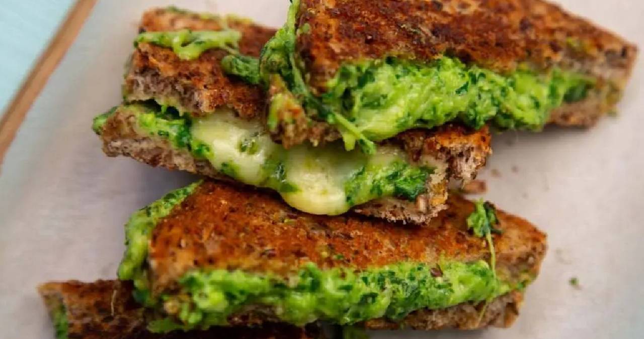 Yeşilin en lezzetli hali: Pestolu ve avokadolu tost