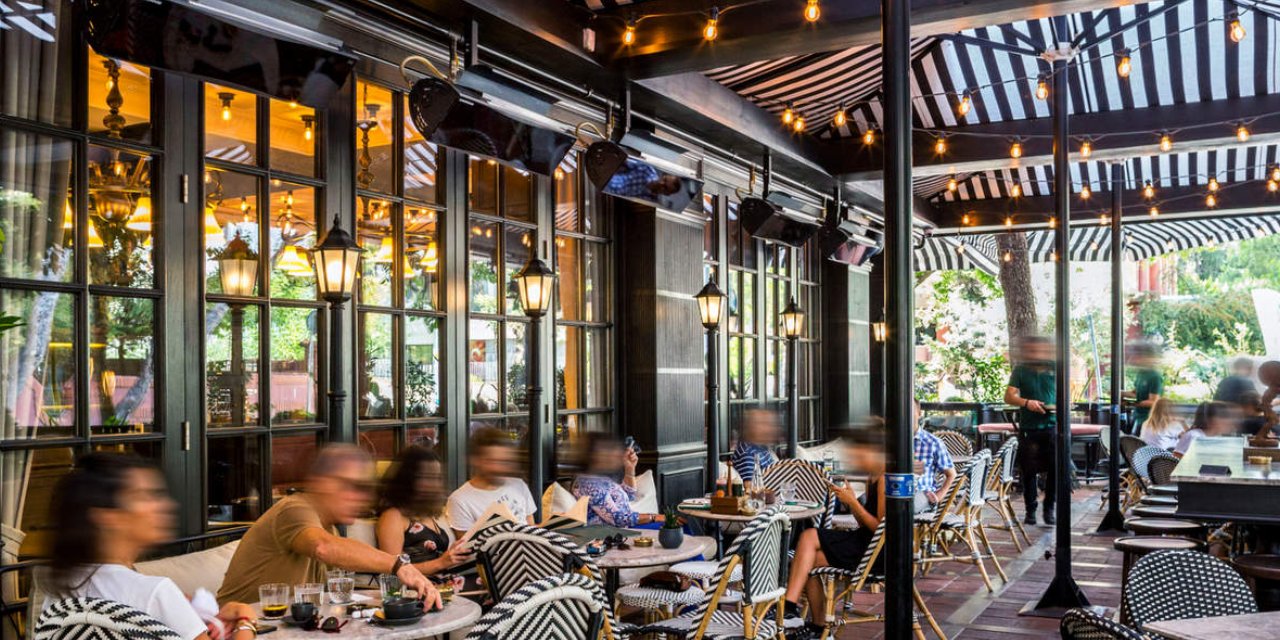 Restoran ve kafelerde yeni dönem: Menülerde kalori zorunluluğu başlıyor