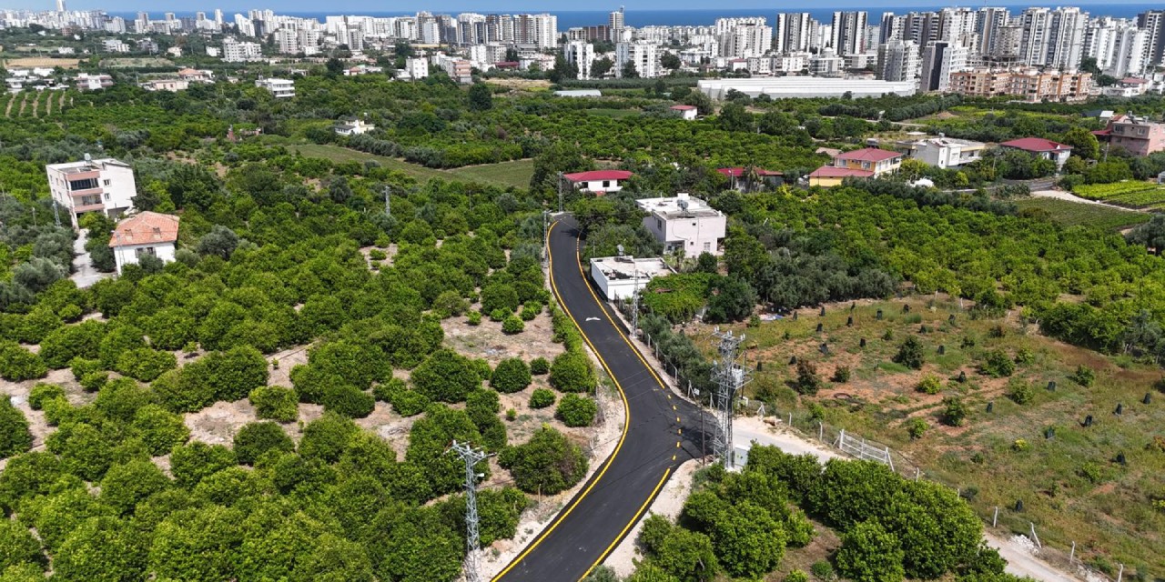 Mersin Büyükşehir’den Mezitli ve Toroslar’da yol bakım çalışması