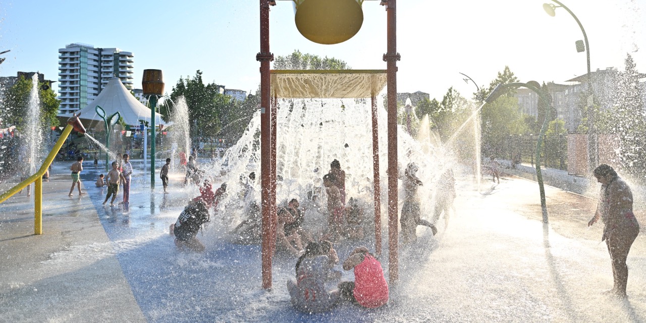 Manisa’da Fresh Park yaz sezonuna açıldı