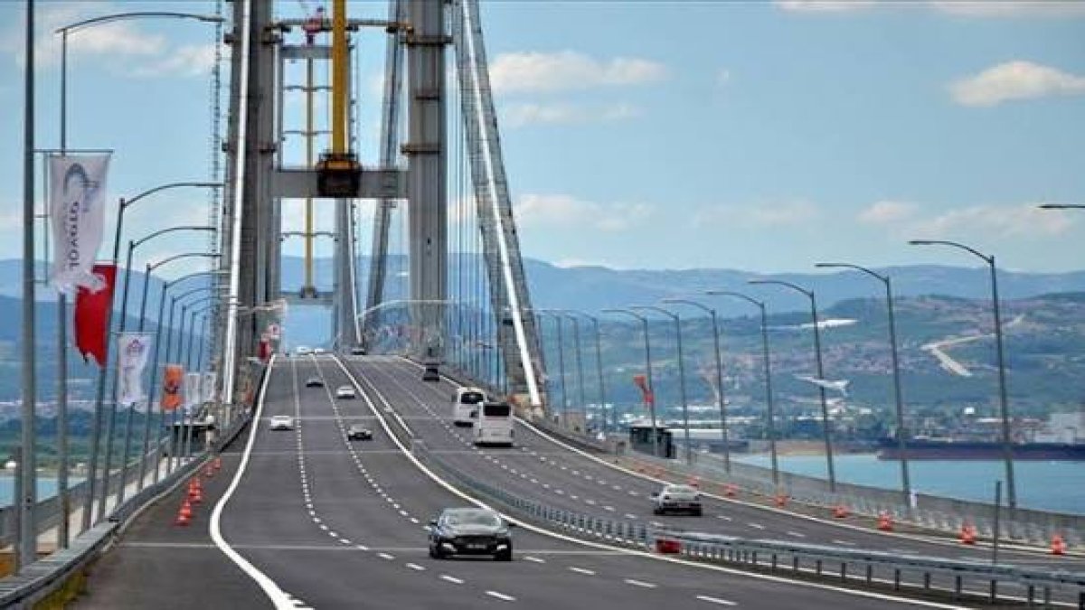 Otoyol, köprü ve tünel geçiş ücretlerine zam: Yeni tarifeler yürürlüğe girdi