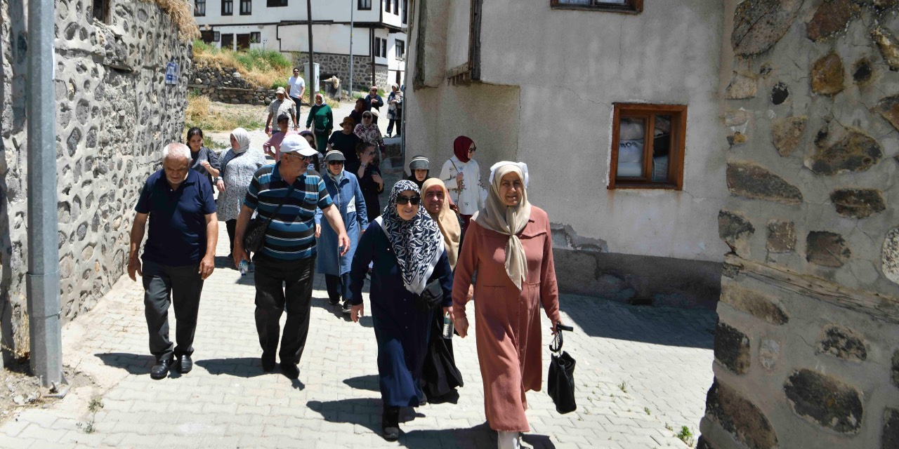 ABB'nin ücretsiz Kent Gezileri programı sürüyor