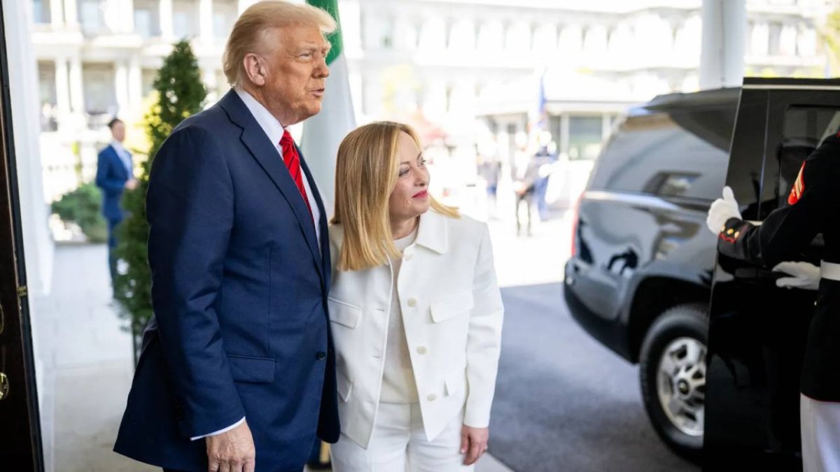 Trump'tan Meloni'yi "uzaklaştırma kararı gerekiyor" paylaşımı