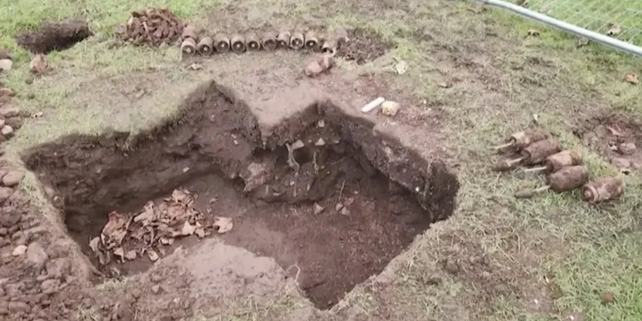 Çocuk parkının altında 176 savaş bombası bulundu! Yıllardır fark edilmeden duruyormuş