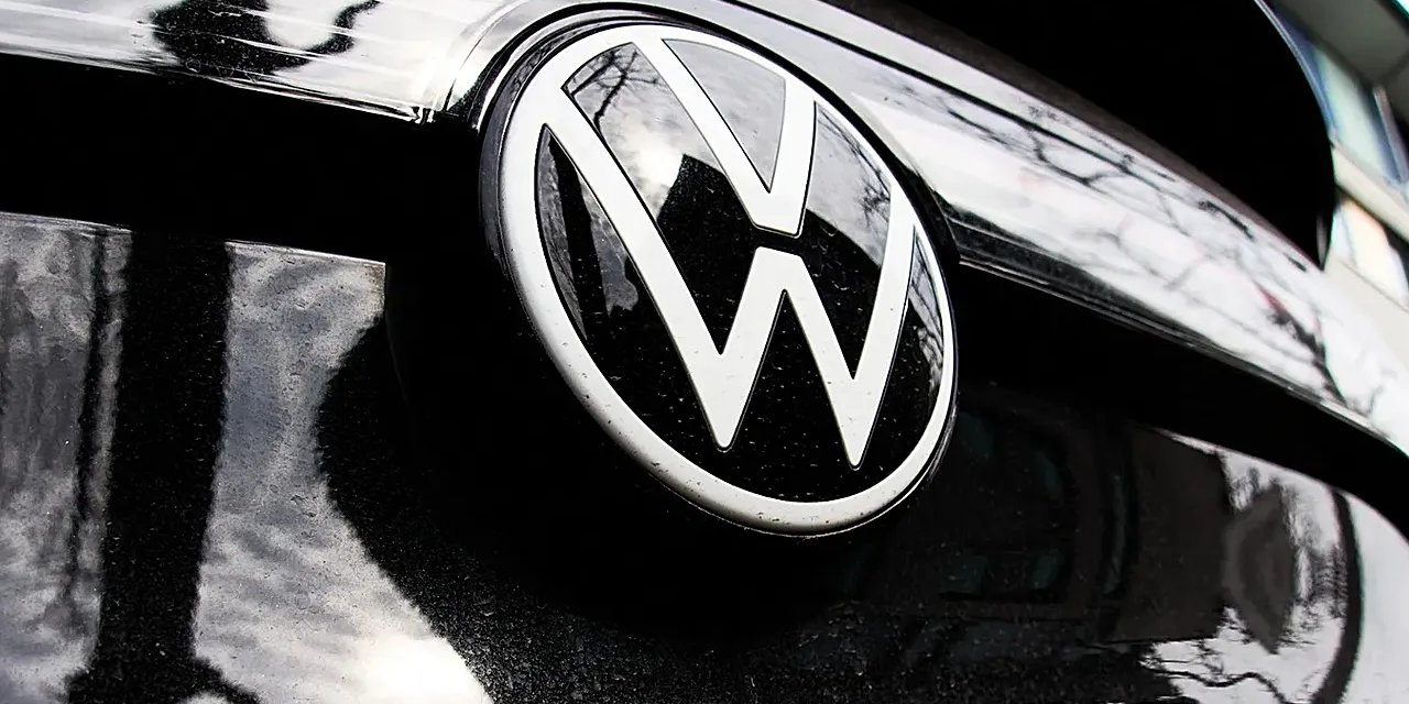 Volkswagen'de dev deprem: 100 bin kişi işsiz kalabilir! Efsane modeller tarihe karışıyor