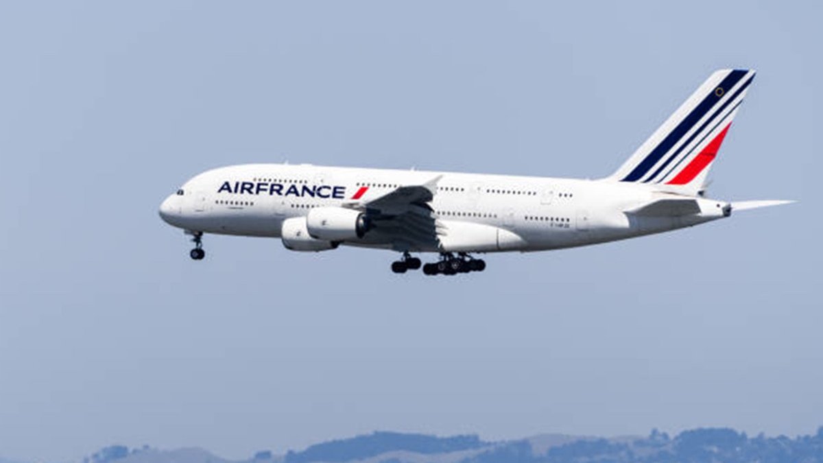 Air France, Lübnan ve İsrail uçuşlarını güvenlik nedeniyle askıya aldı