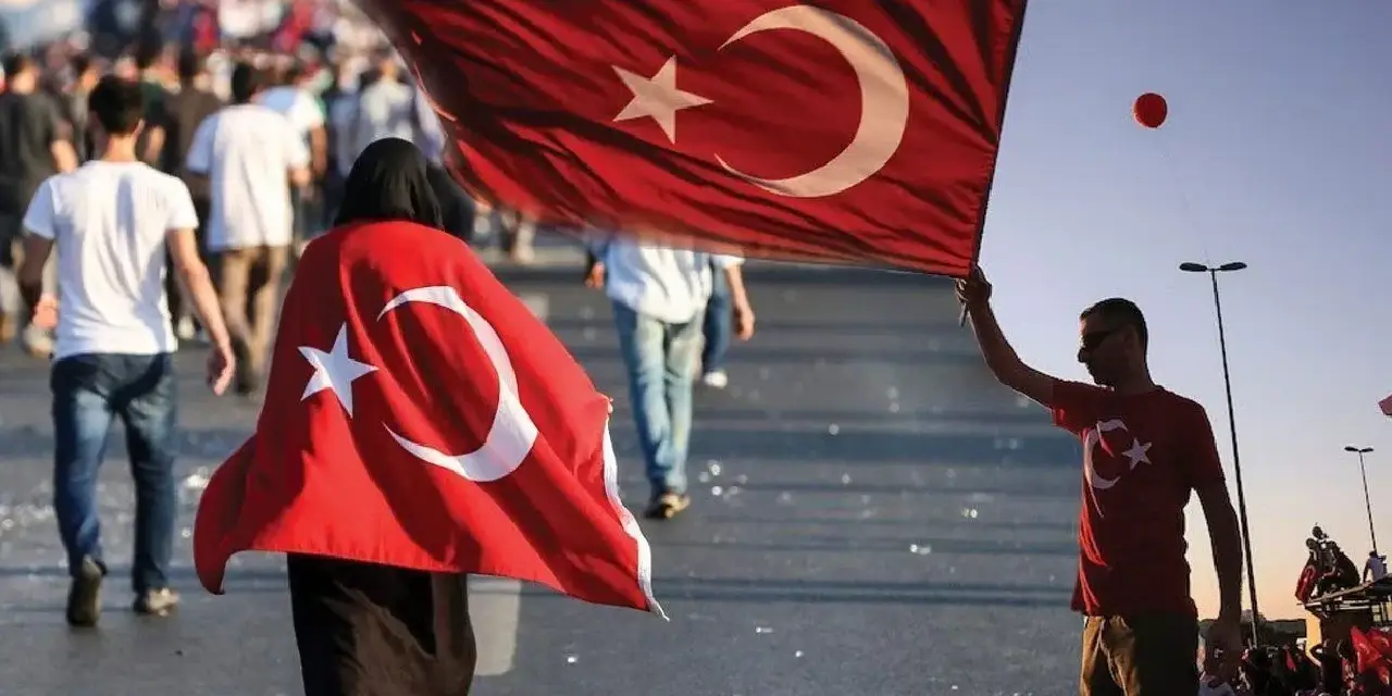15 Temmuz 2026 resmi tatil mi? Bankalar, noter ve kargo şirketleri açık mı?