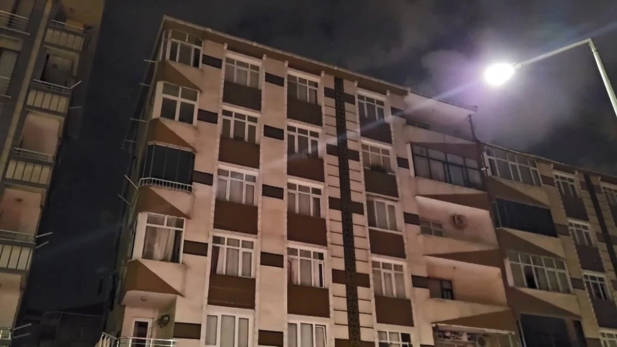 Bahçelievler'de kolonlardan gelen sesler paniğe neden oldu: 6 katlı bina tahliye edildi