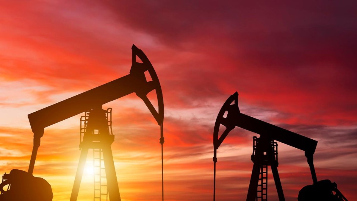 Yeni ödeme şartı gündemde: Trump’ın Hürmüz hamlesi petrol fiyatlarını uçurdu
