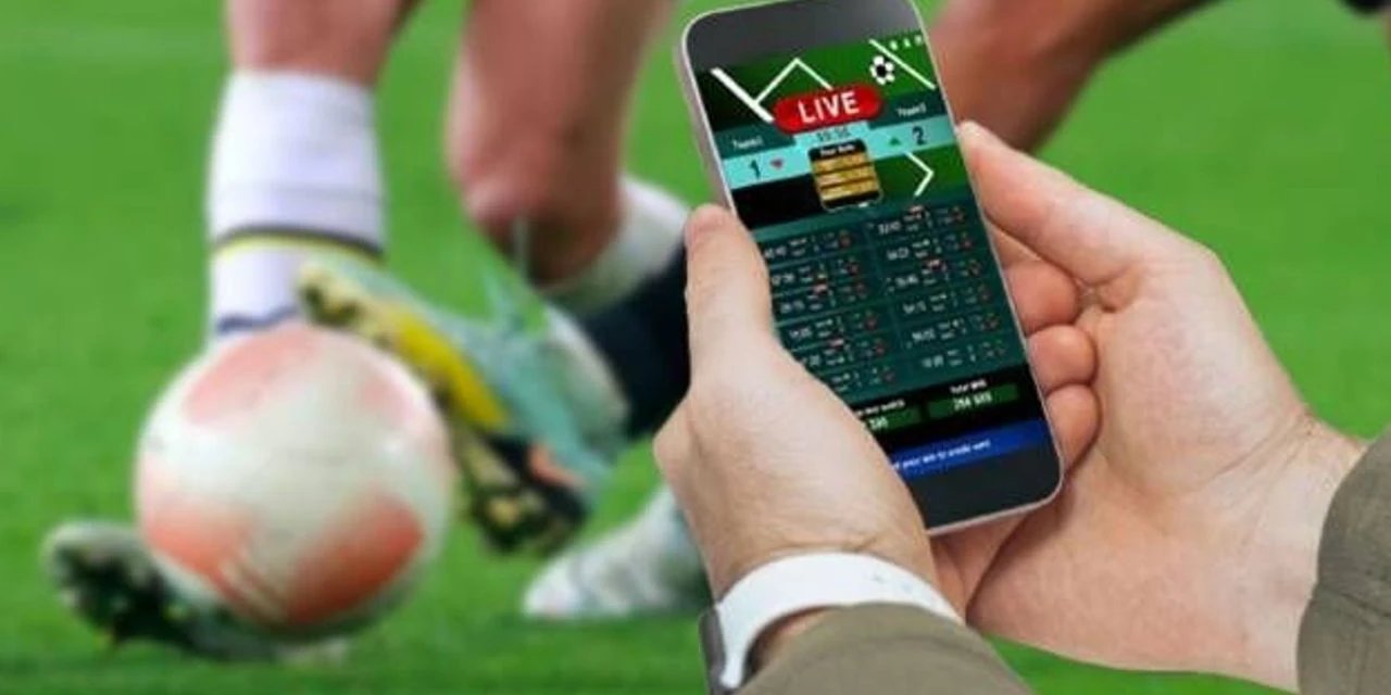 Futbolda yasa dışı bahis operasyonu! Kulüp yöneticilerine şafak baskını: 19 şüpheli hakkında işlem