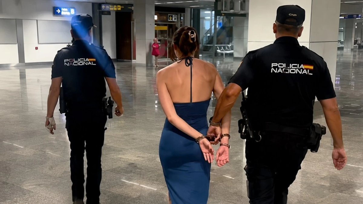Tatilciye ters kelepçe: 135 bin TL'lik otel faturası havalimanında yakalattı