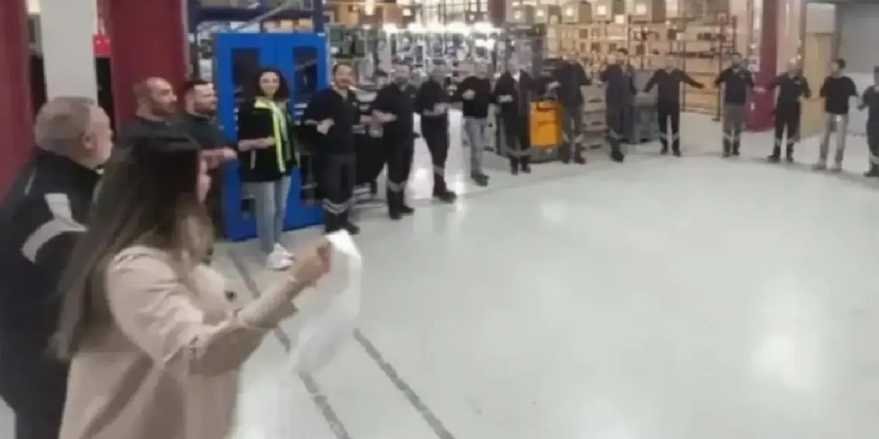 Fabrikada davullu zurnalı kutlama: O sektörde maaşlar resmen uçtu