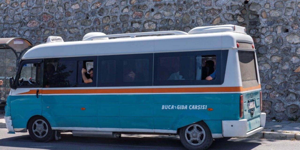 İzmir’de minibüs hatları için yeni dijital bilgilendirme sistemi