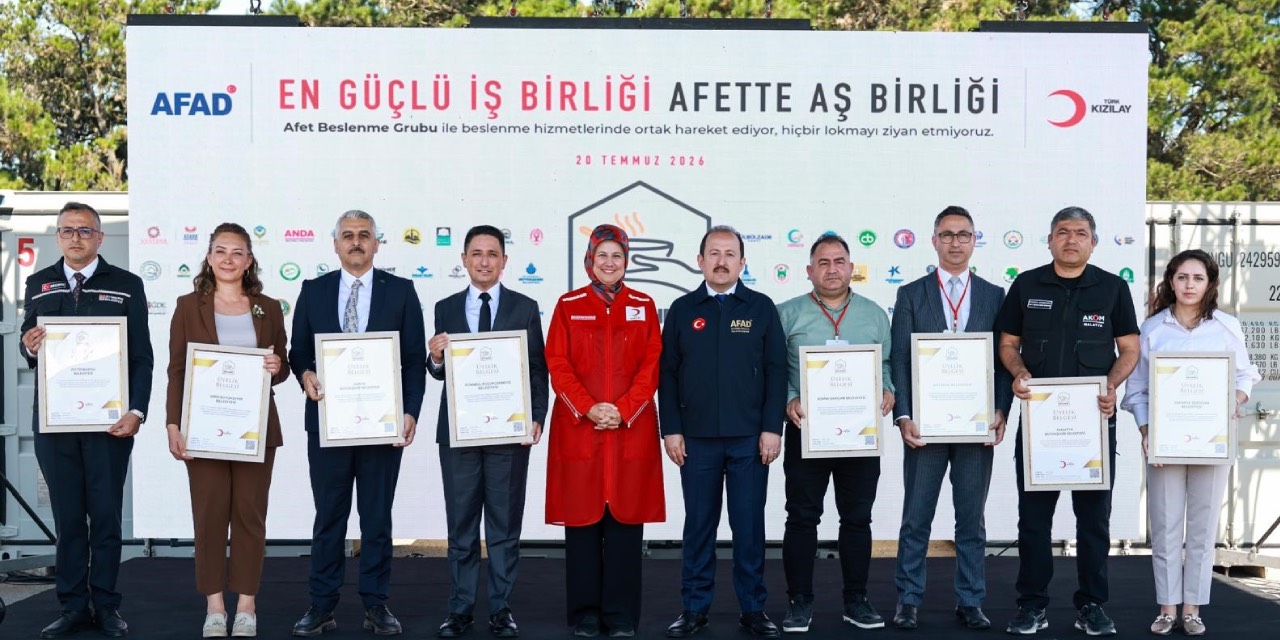İzmir Büyükşehir Belediyesi’ne Afet Beslenme Akreditasyonu