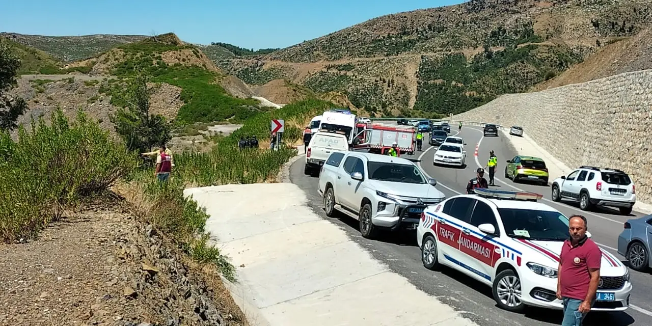 Antalya'da uçuruma yuvarlanan araçta 5 can toprağa düştü: Mucize eseri kurtulan hamile kadın hastanede