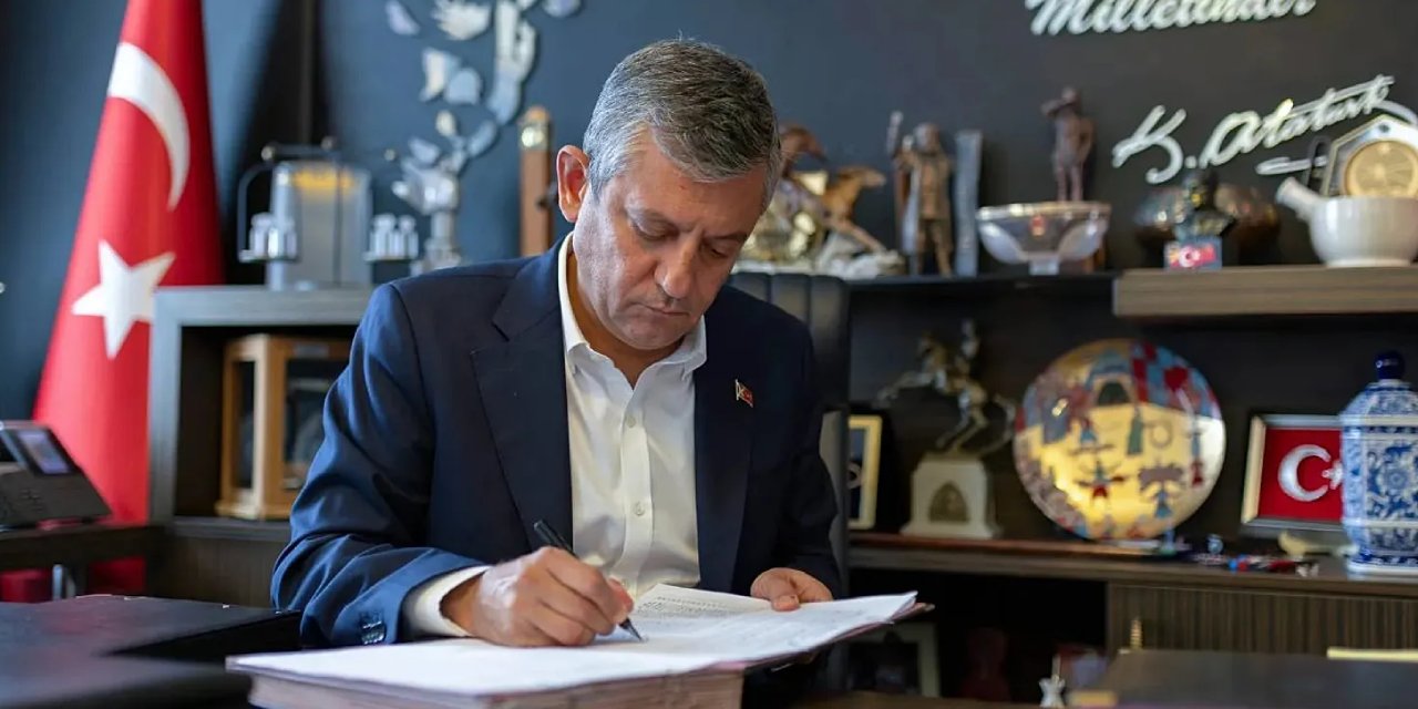 Özgür Özel yol haritasını açıkladı: Yeni Parti için iki aylık plan