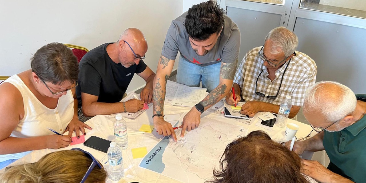 İzmir’de katılımcı demokrasi buluşmaları sürüyor