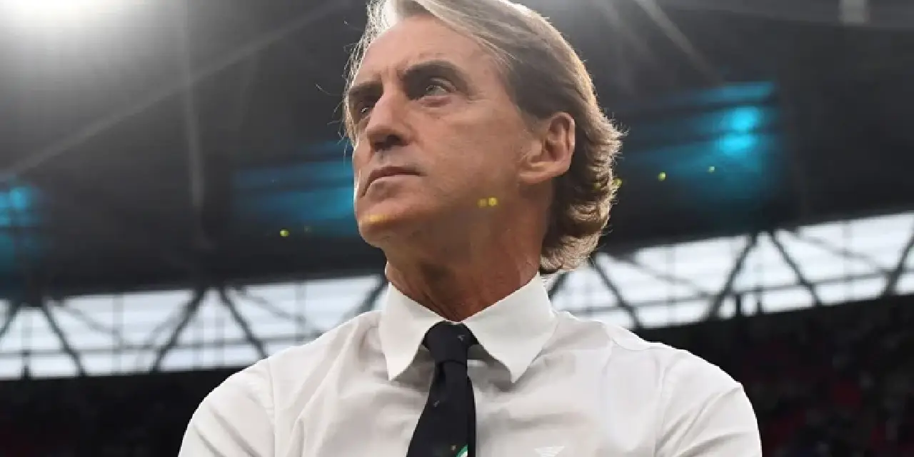 Roberto Mancini üç yıl aranın ardından yeniden İtalya Milli Takımı'nda