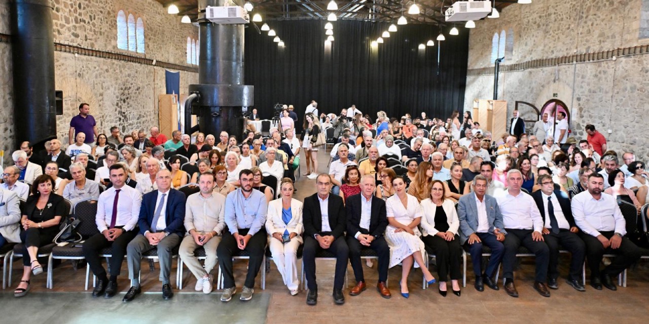 İzmir Gazeteciler Cemiyeti 80. yılını törenle kutladı
