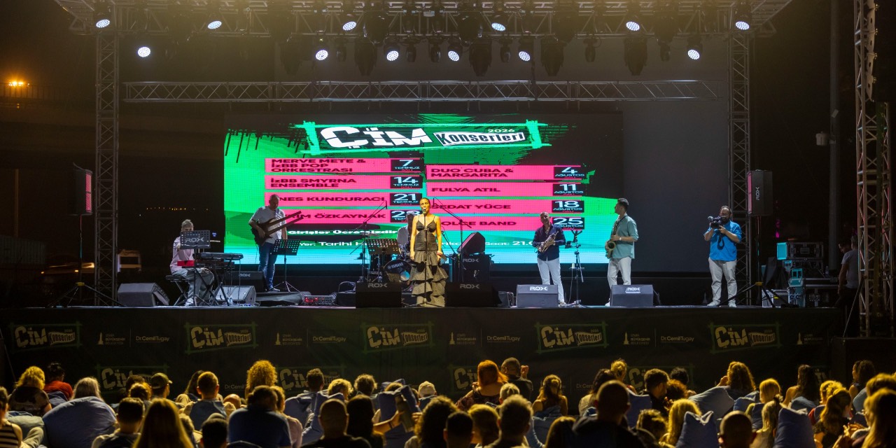İzmirliler Çim Konserleri’nde buluşuyor