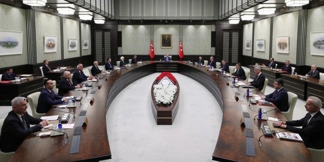 Erdoğan 3 bakanı görevden mi alacak? Bomba kulis