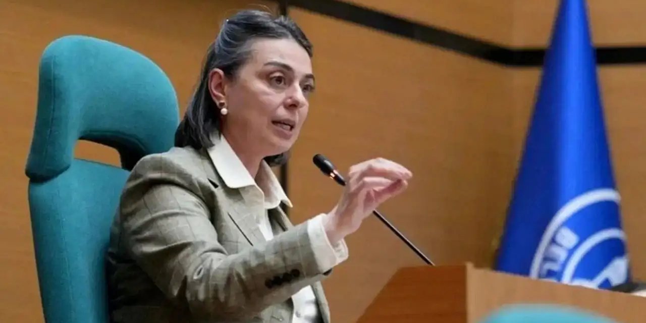 Üsküdar Belediye Başkanı Sinem Dedetaş görevden uzaklaştırıldı