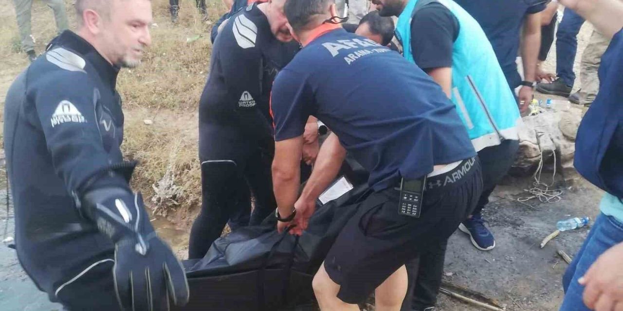 Siirt'te boğulma faciası: Çocuk öldü baba aranıyor