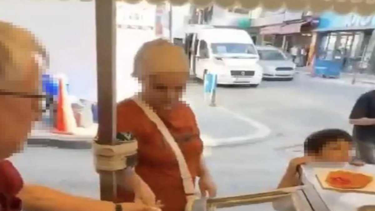 Çocuğuna 2 lahmacun isteyen anneye tepki göstermişti: Tezgahı kaldırdı