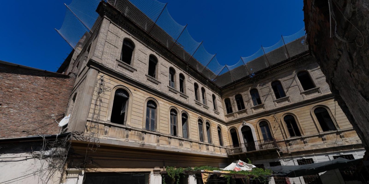 İzmir’in simge yapısı Cihan Palas restore edilecek