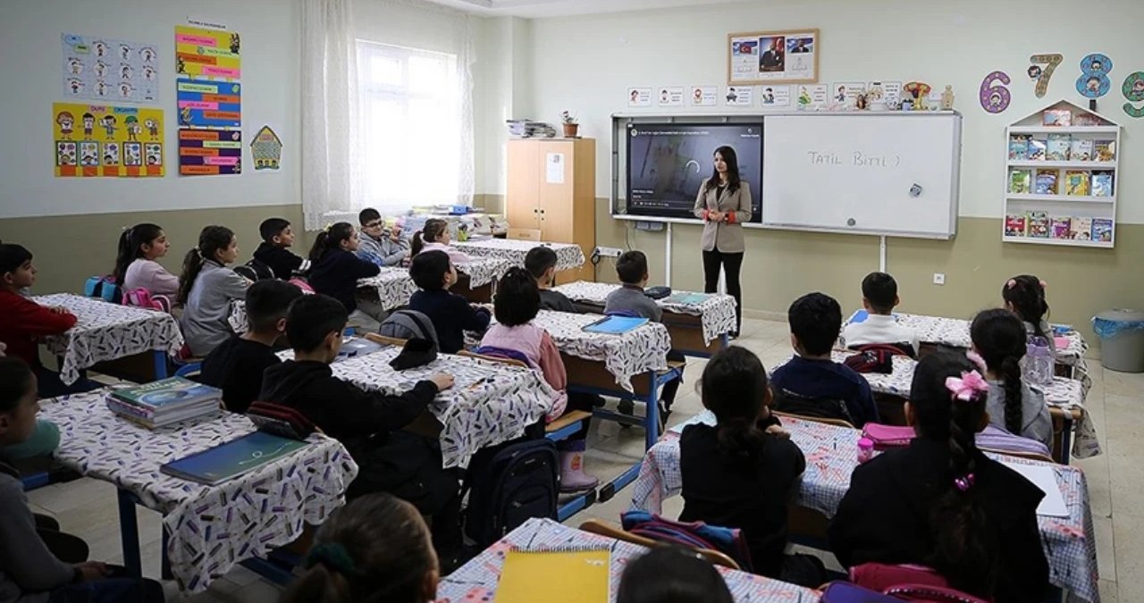 Okullarda yeni dönem! 81 ile talimat gitti: 30 bin personel görevlendirilecek