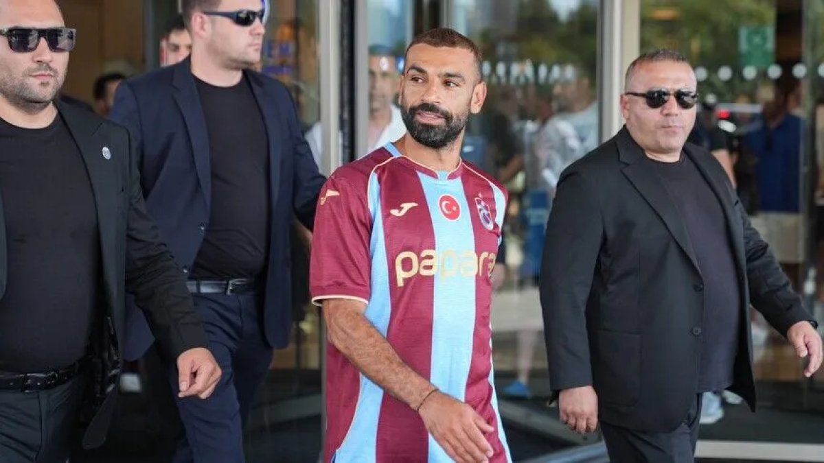 İmzayı atalı 2 gün olmuştu: Trabzonspor'un yıldızı Mohamed Salah'a haciz şoku
