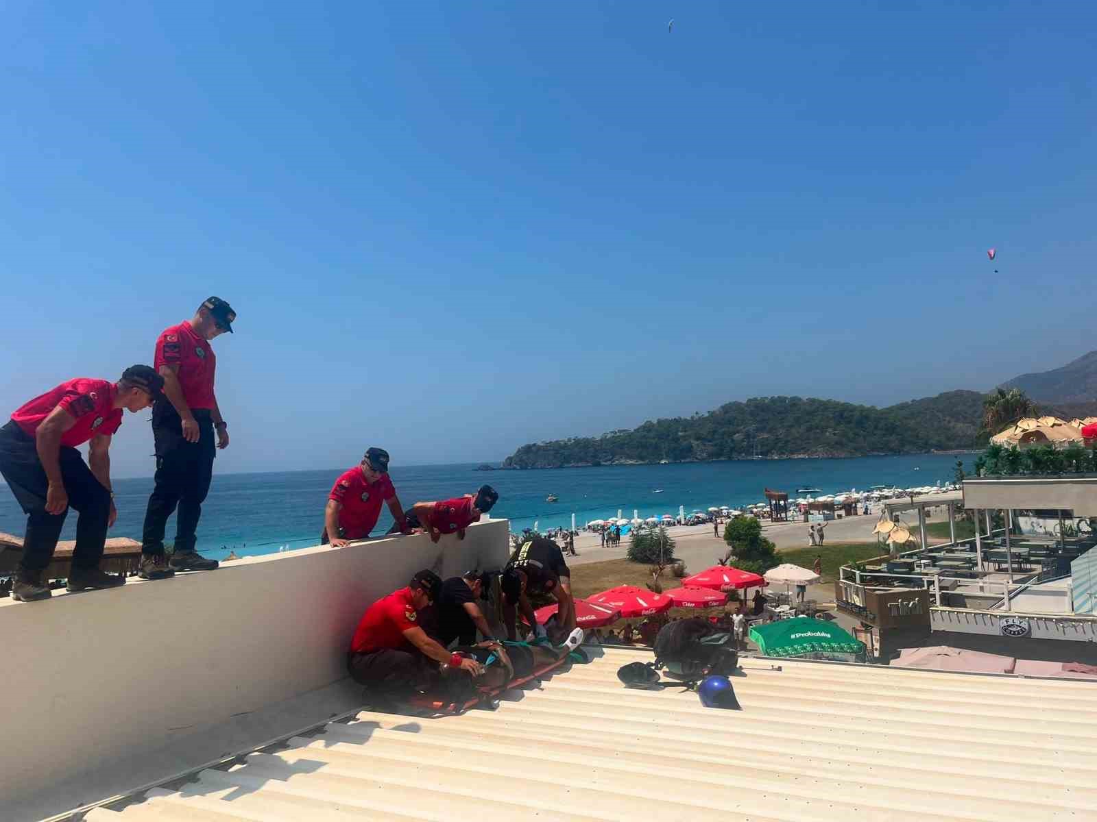 Muğla'da yamaç paraşütü düştü