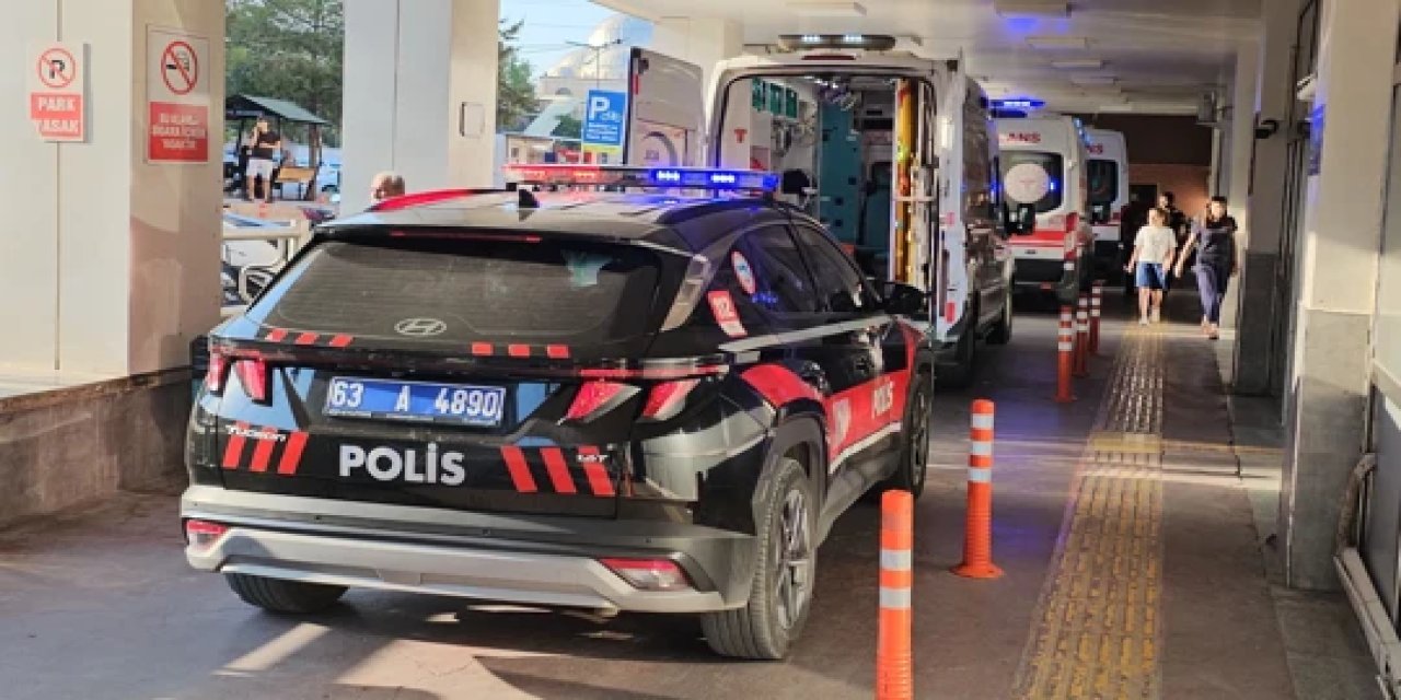 Hastanede istismar şüphelisine saldırı: 2 ağır yaralı