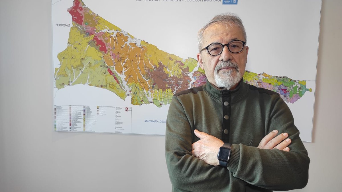 Naci Görür’den Nurdağı depremi sonrası açıklama: Kalıcı çözüm "deprem dirençli kentler" oluşturmak
