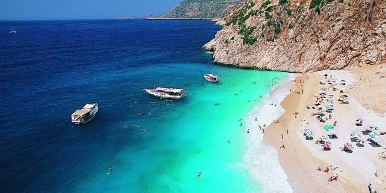 Kıyılarda yeni dönem başlıyor: Bakanlıktan plajlar için yeni düzenleme
