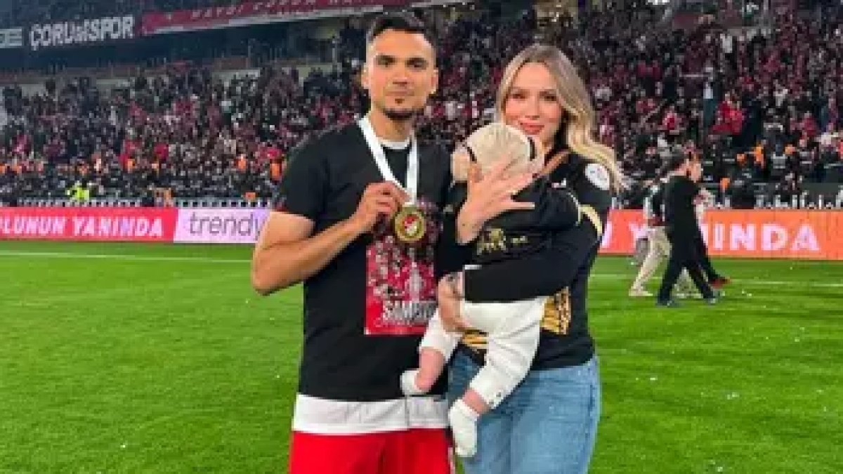 Çorum FK futbolcusu Atakan Akkaynak ve ailesi kaza geçirdi