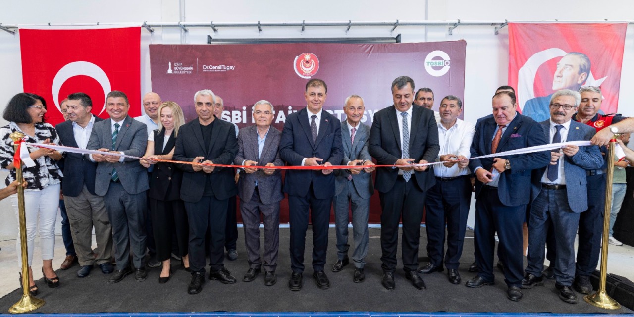 İzmir TOSBİ’de yeni itfaiye hizmet binası açıldı