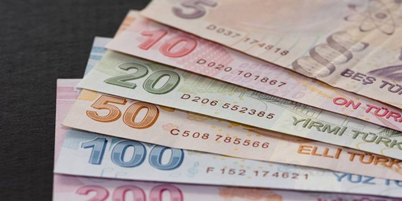 Alman bankasından dikkat çeken TL yorumu: Türk lirası için yeni tahmin