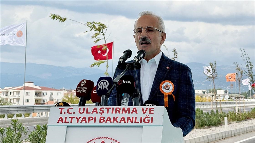 Bakan Uraloğlu açıkladı: Bursa-İstanbul 1 saat 15 dakikaya düşüyor