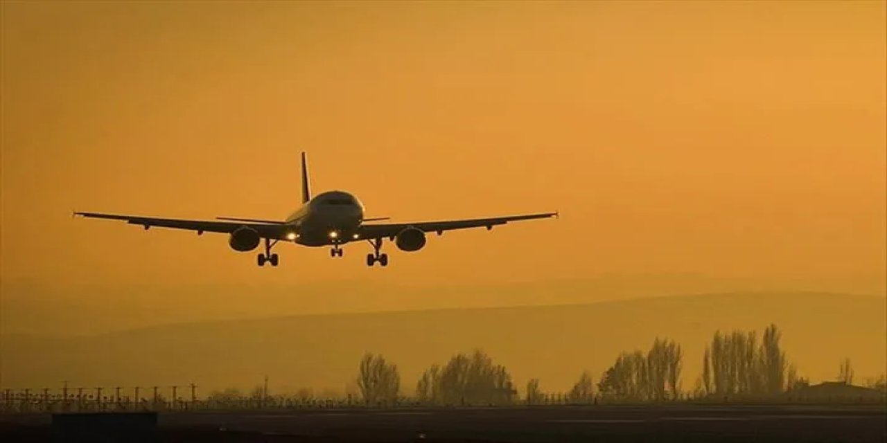 Havada felaket önlendi: Aynı uçuş numarasına sahip iki uçak çarpışmak üzereydi