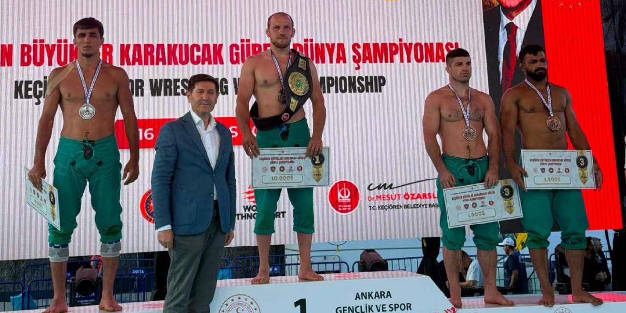Bursa Büyükşehir Belediyesporlu Eryılmaz'dan dünya şampiyonuluğu