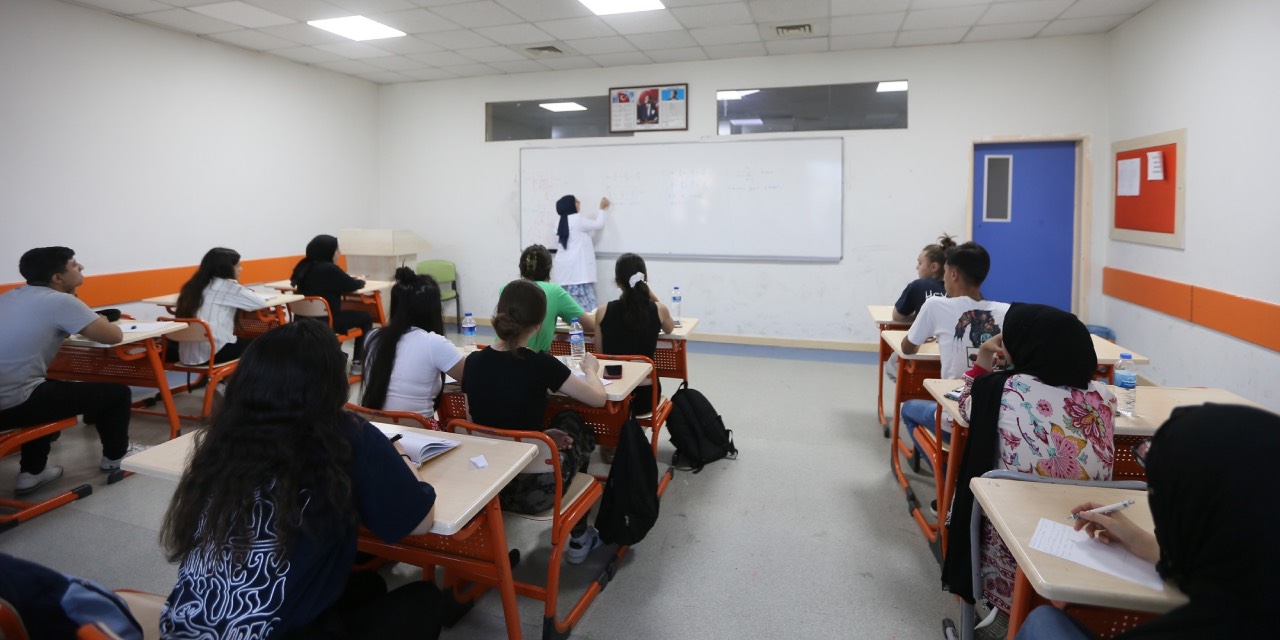 Gaziantep’te GASMEK öğrencilerinden üniversite başarısı