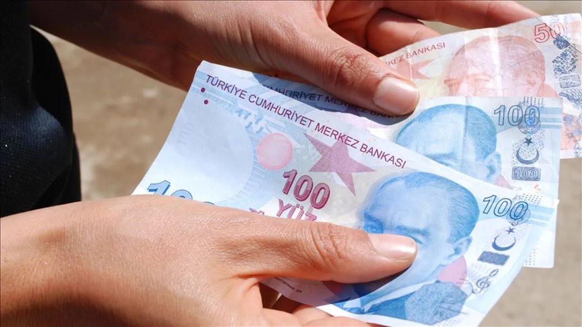 Yüksek kiradan bunaldılar, otele taşındılar