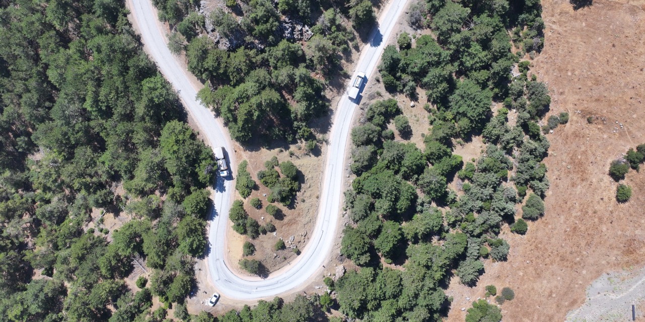 Manisa’da Ayvacık yoluna 6 kilometrelik asfalt